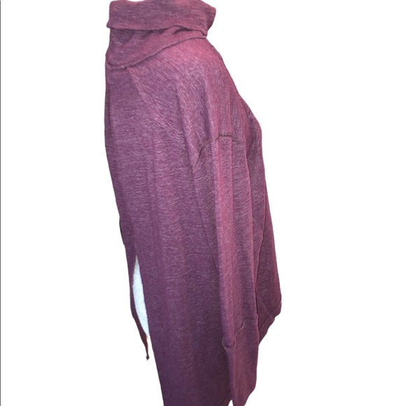Free People EUC Turtle Neck - Picture 4 of 9